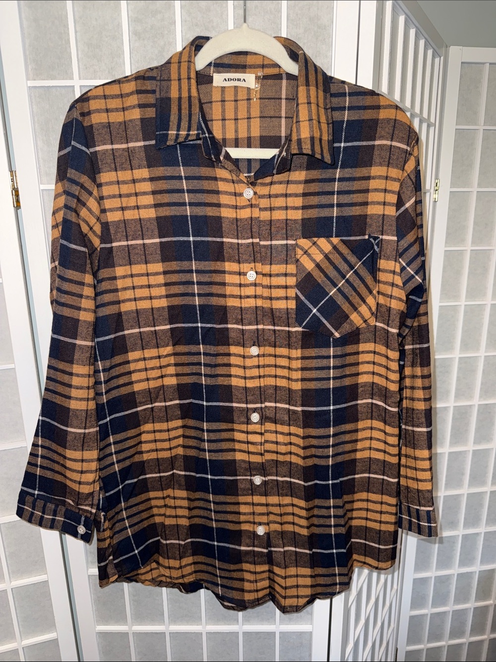 ADORA Women’s Plaid Button-Down Shirt in Brown and Navy Size S